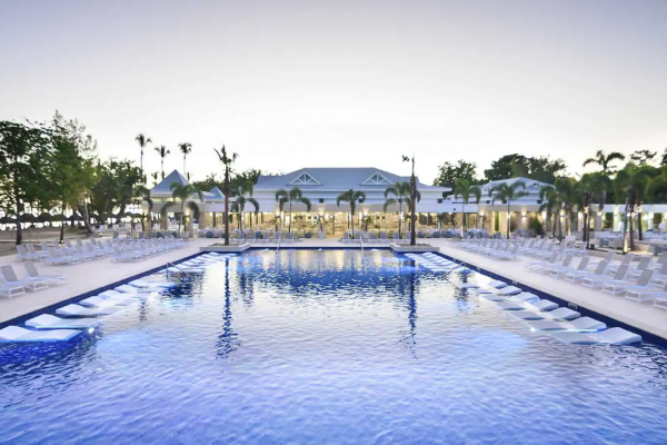 Bahia Principe Grand El Portillo11