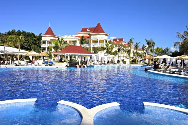 Bahia Principe Luxury Bouganville12