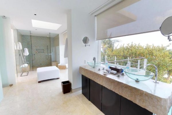 Blue Diamond Luxury17 Blue Diamond Luxury17