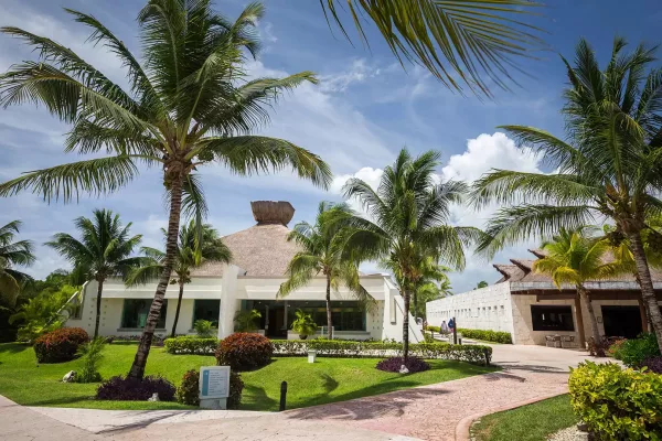 Bluebay Grand Esmeralda12