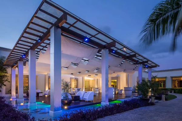 Bluebay Grand Esmeralda13