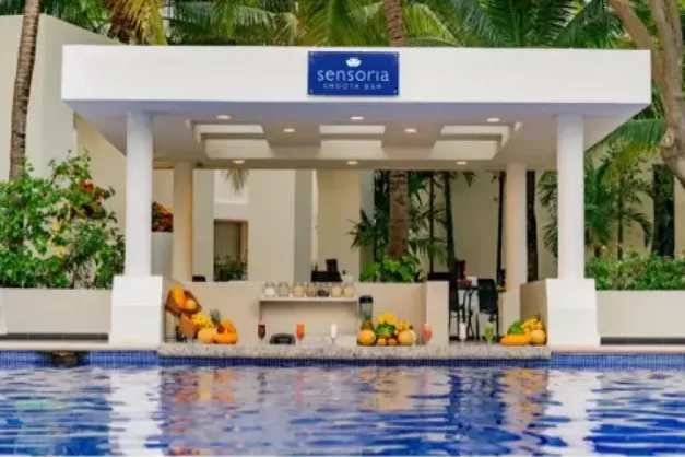 Grand Oasis Palm21
