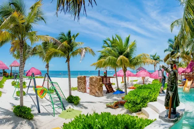 Grand Oasis Palm30