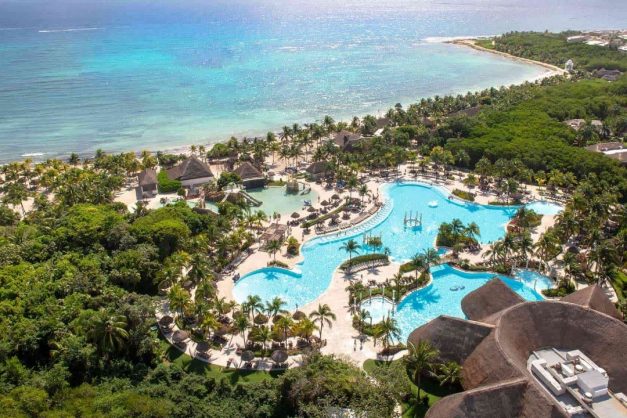 Grand Palladium Colonial