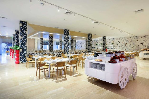 Grand Palladium Colonial13