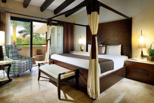 Grand Palladium Colonial24