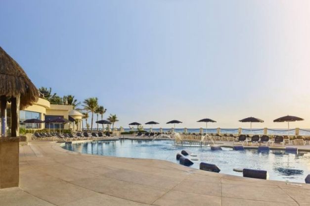 Occidental Tucancun6