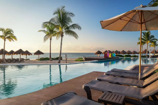 Ocean Riviera Paradise11