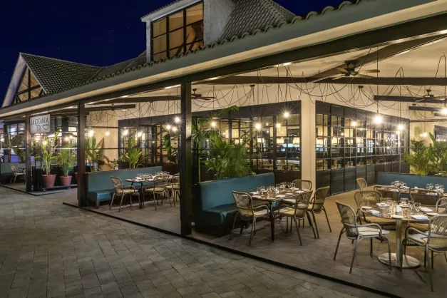 Ocean Riviera Paradise35