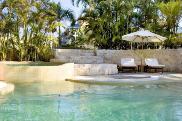 Royal Hideaway Playacar10