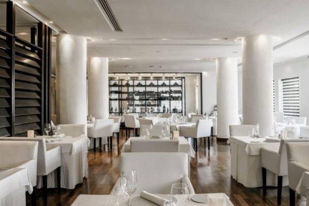 Royal Hideaway Playacar3