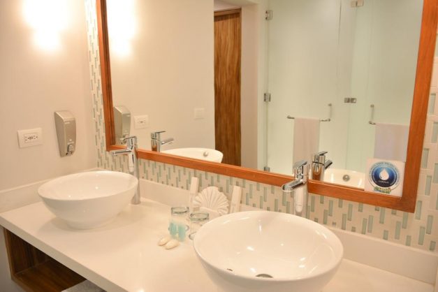 Baño Sandos Caracol Eco Resort