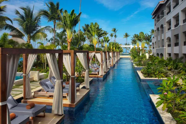 Secrets Royal Beach Punta Cana00