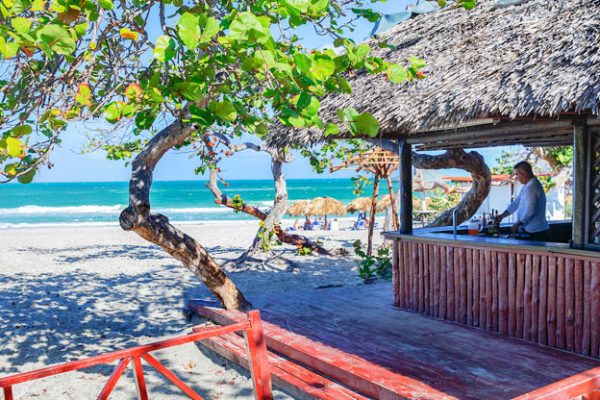 Playa y bar Varadero