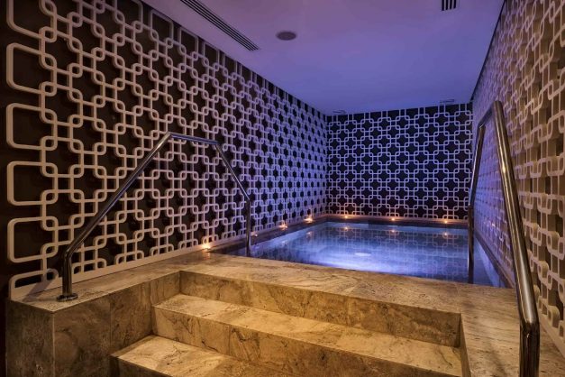 Pileta de TRS Turquesa Hotel