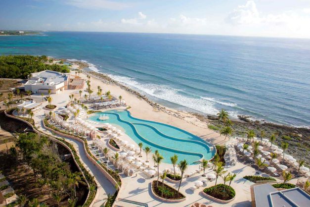 TRS Yucatan Hotel_Vista aérea de la priscina principal Helios