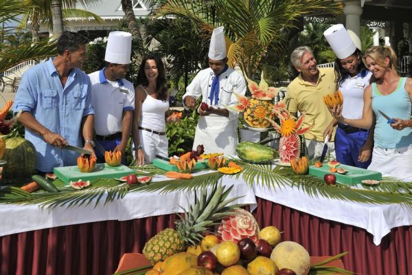 luxury-bahia-principe-ambar-blue-12