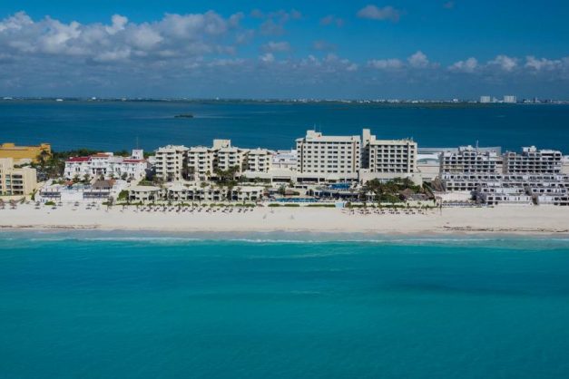 occidental-tucancun-beach-10