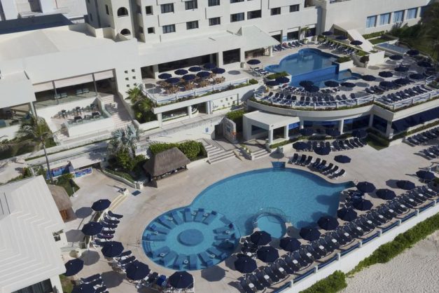 occidental-tucancun-beach-2