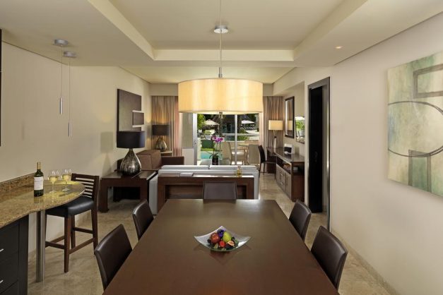 royal-service-at-paradisus-la-perla-12