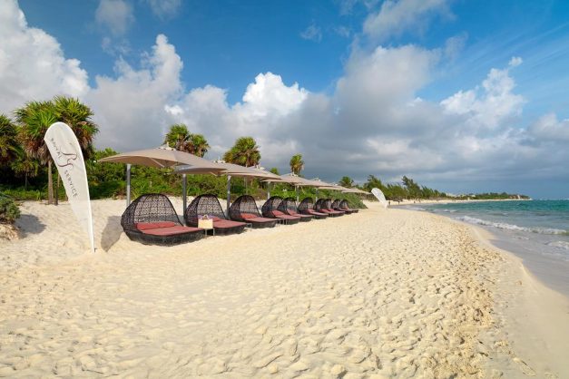 royal-service-at-paradisus-la-perla-13