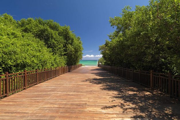 royal-service-at-paradisus-la-perla-14