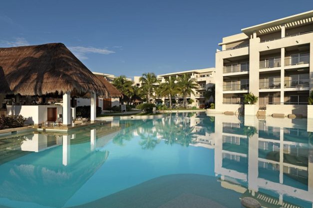 royal-service-at-paradisus-la-perla-16