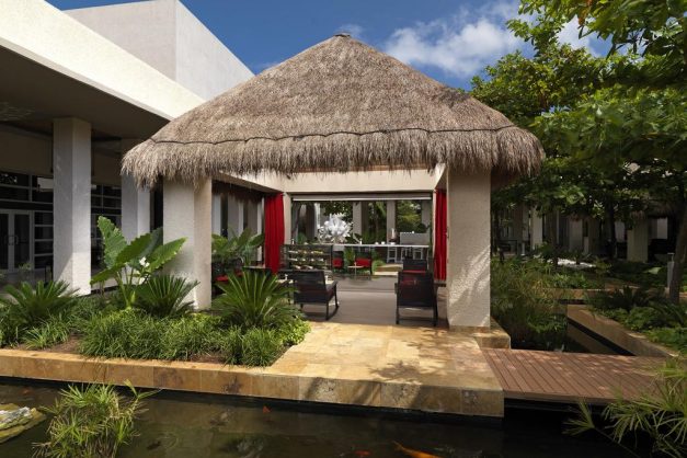 royal-service-at-paradisus-la-perla-8