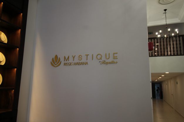 Mystique Regis Habana04 Mystique Regis Habana04