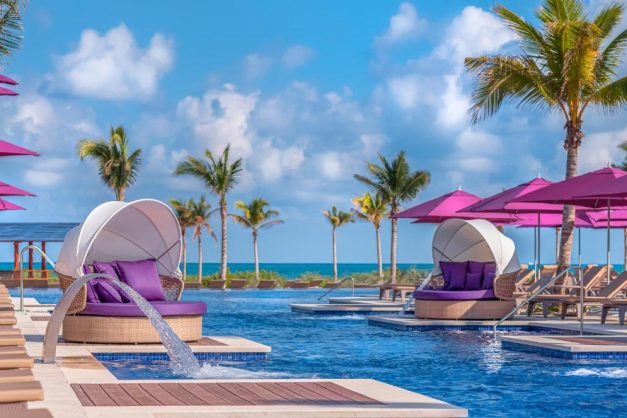 Planet Hollywood Scene Cancun16