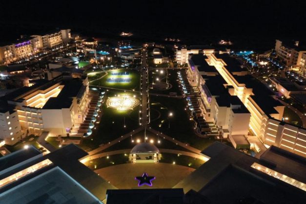 Planet Hollywood Scene Cancun18