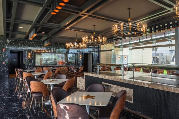 Planet Hollywood Scene Cancun21