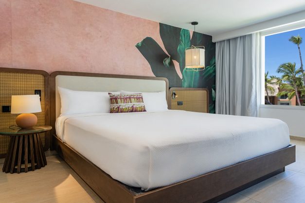 Tropical Deluxe Princess12