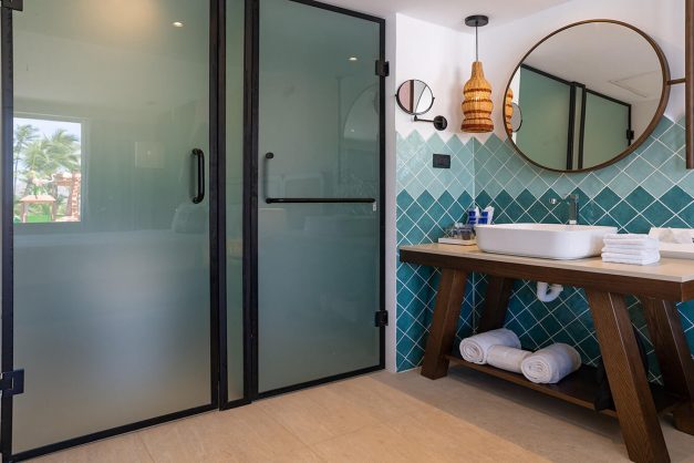 Tropical Deluxe Princess14