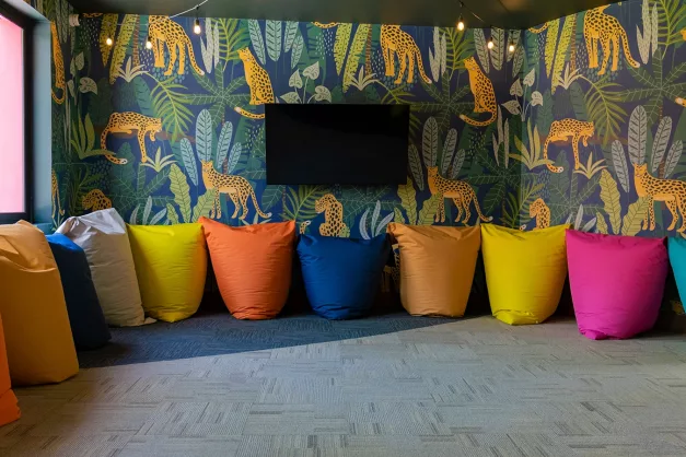 Tropical Deluxe Princess25