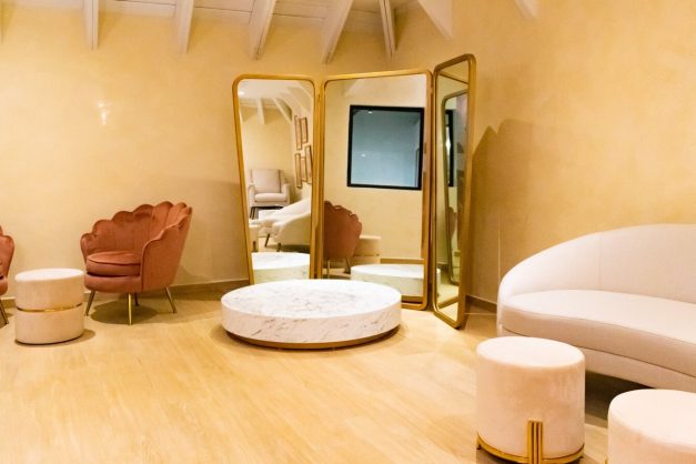 Tropical Deluxe Princess30