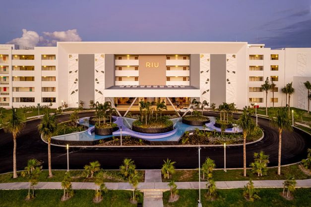 hoteles en cancun Riu Latino