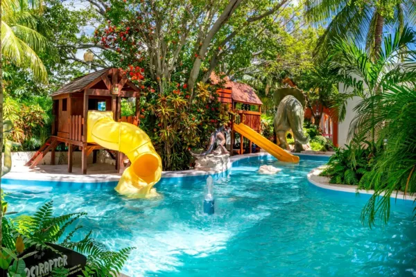 Pileta de Hotel Grand Sens Cancún