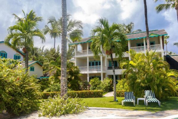 hotel playa colibri