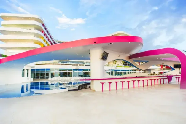 Hotel Temptation Cancun Resort