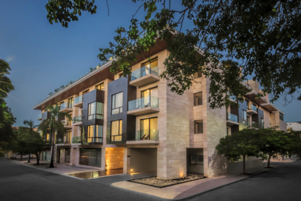 Hotel The Yucatan Playa del Carmen