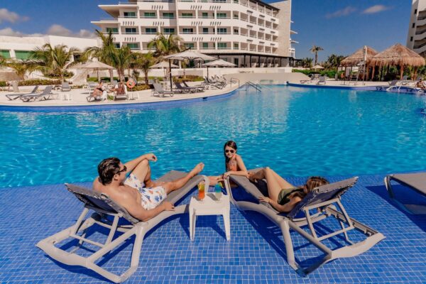 hotel con pileta en riviera maya